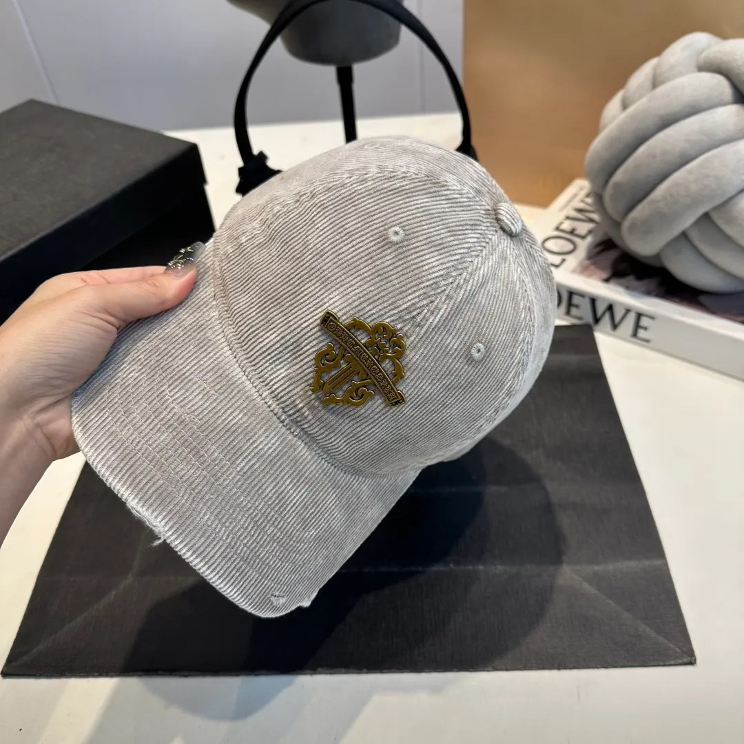 P50 Chrome Hearts 💓Early spring Korean style fashion retro distressed hole hat worn design versatile baseball cap peaked cap